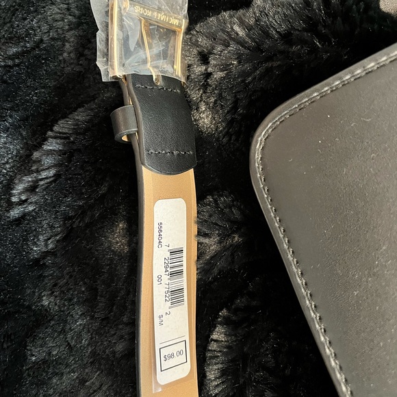 Michael MICHAEL KORS Black belt bag- New - Picture 7 of 9